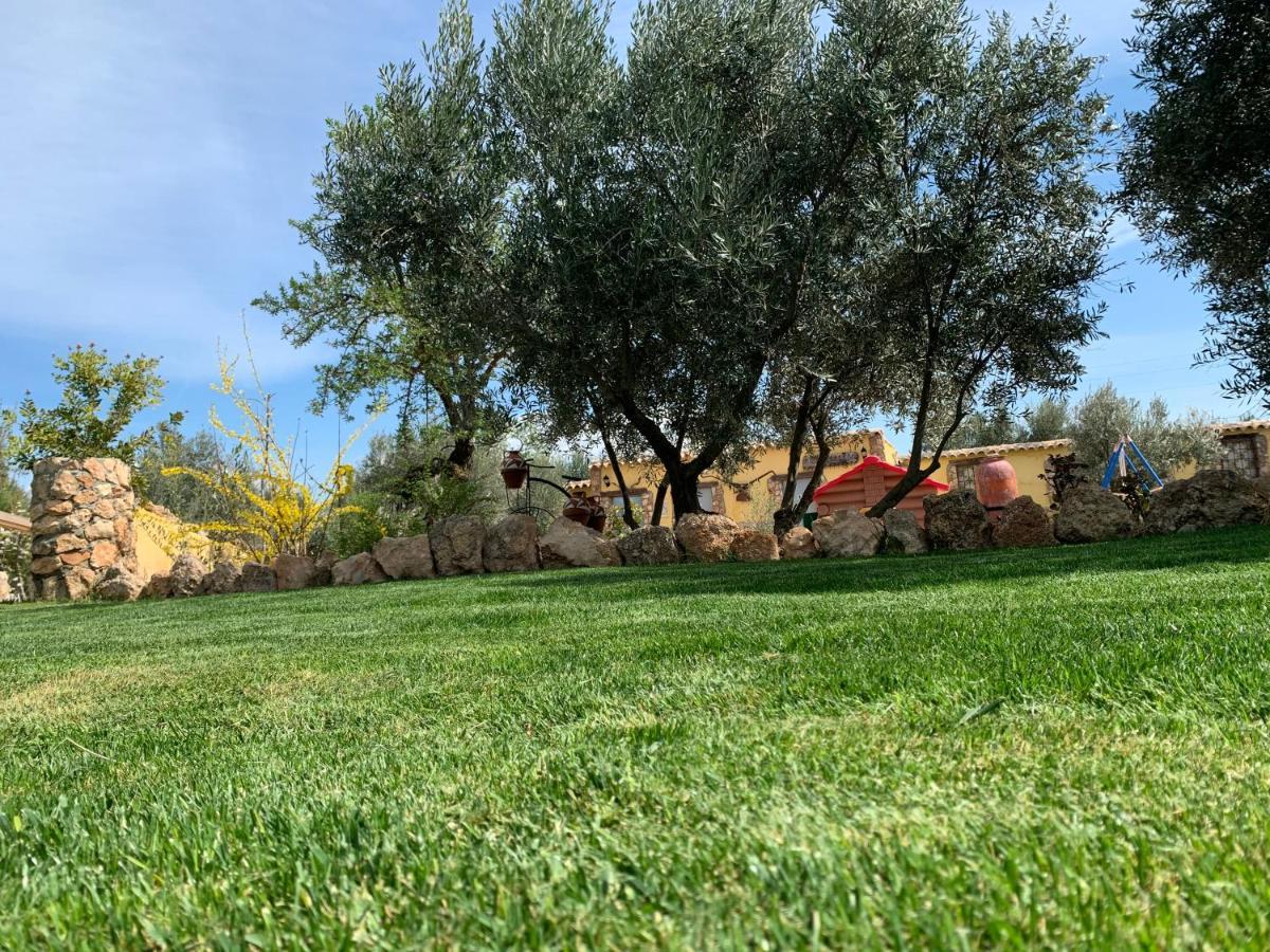Affittacamere Cortijo Bustamante Baza Esterno foto