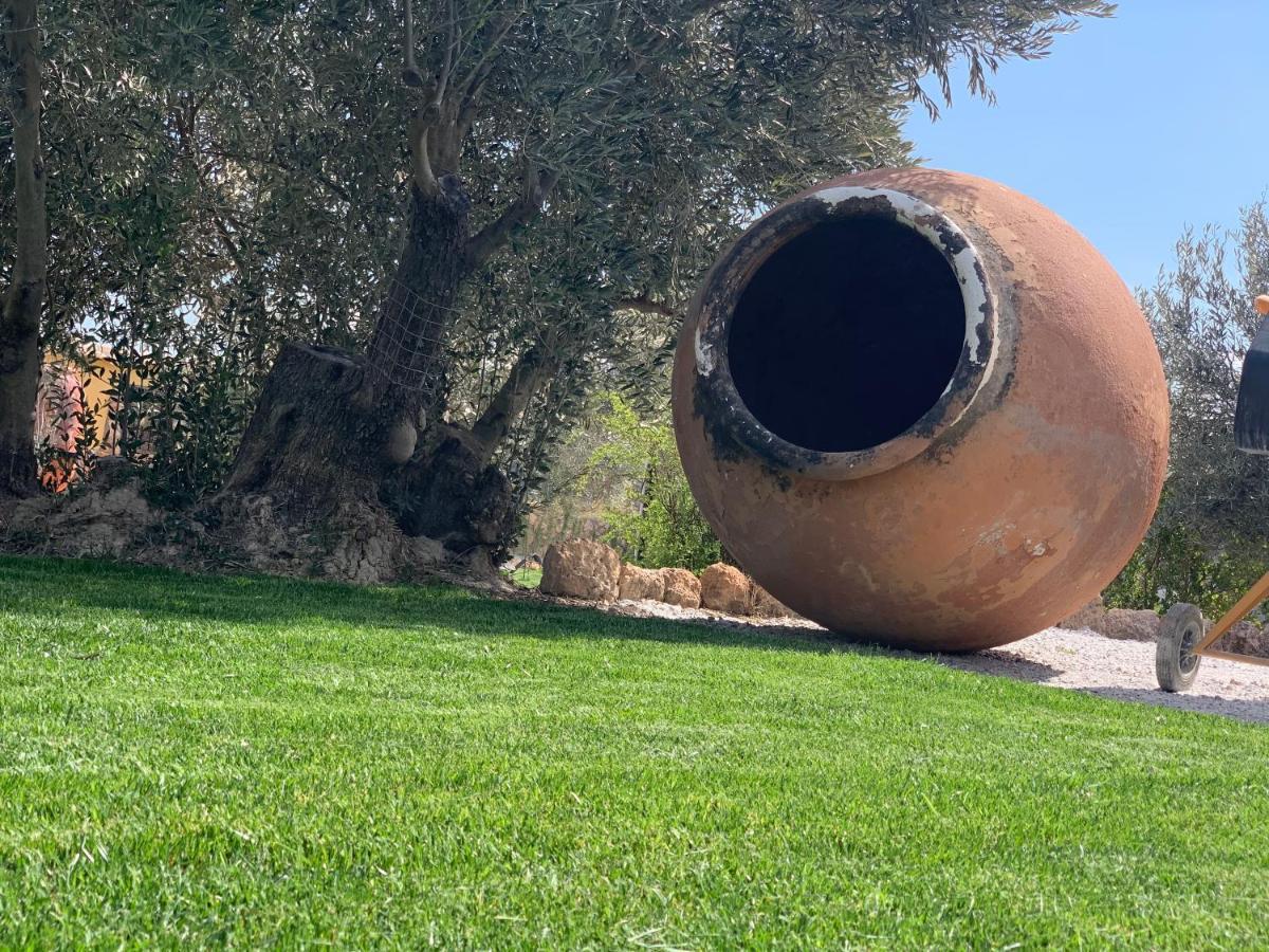 Affittacamere Cortijo Bustamante Baza Esterno foto